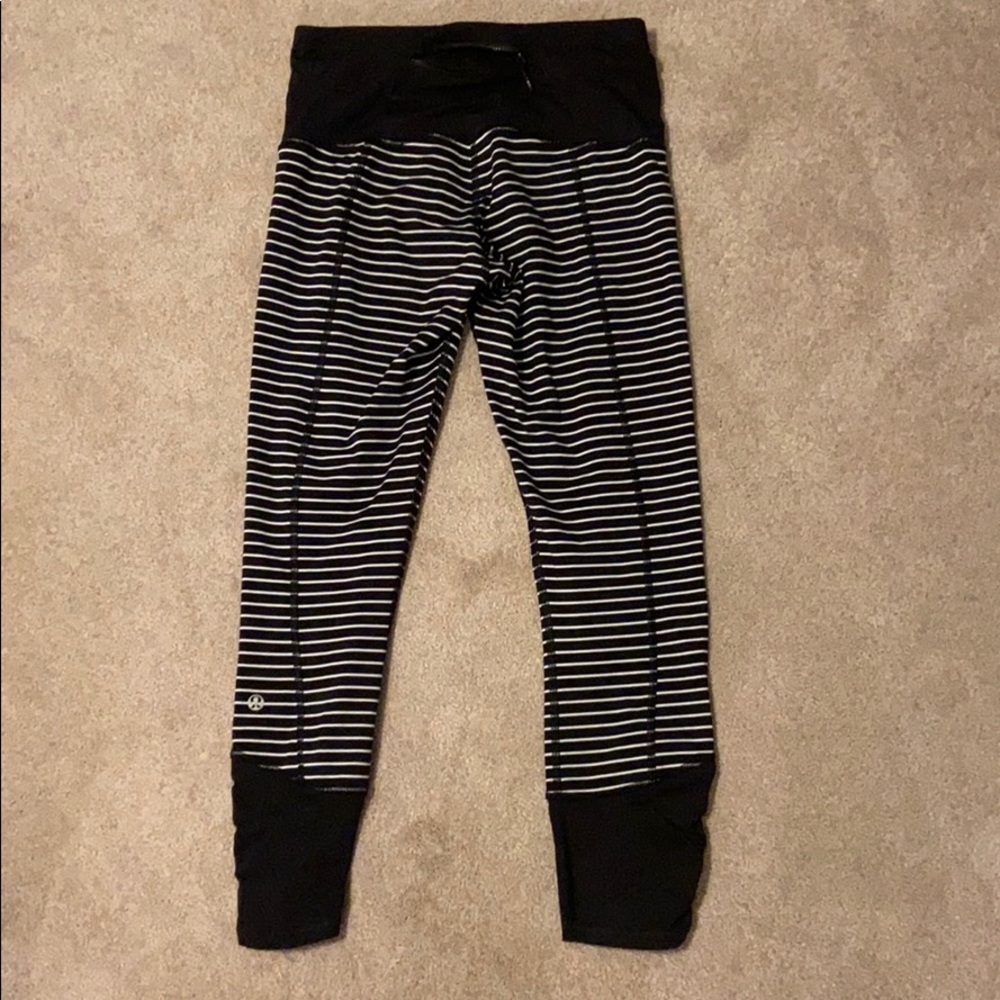 LULULEMON RUNNING LEGGING - Picture 9 of 9